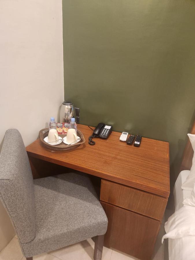 Hotel Herencia 625 Daraga  Екстер'єр фото